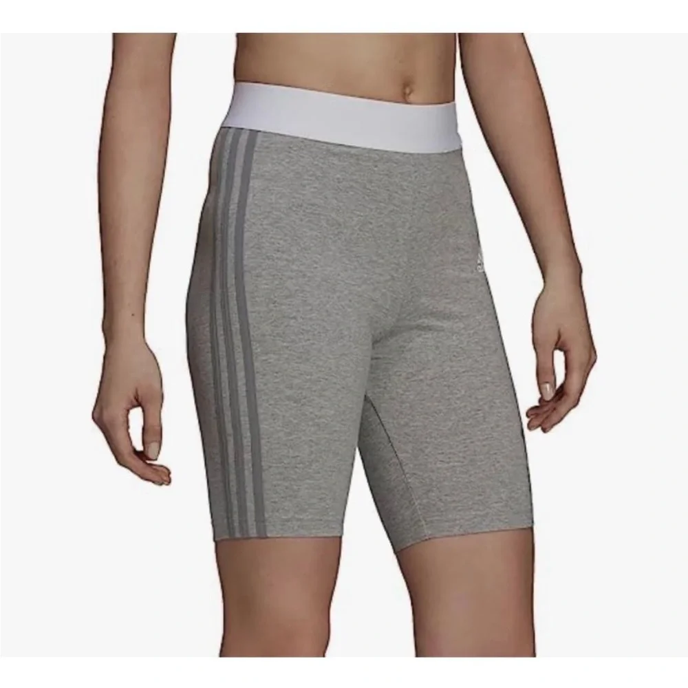 NWT Adidas Women's Biker Shorts Must Haves 3-Stripe Short Tights‎ Grey Medium